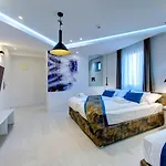 Diamond Rain Boutique Hotel 4*