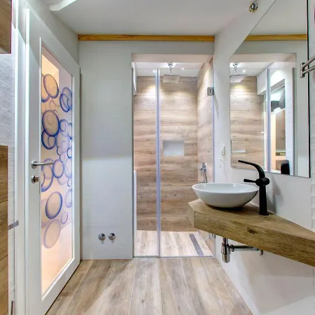 Diamond Rain Boutique Szálloda 4*