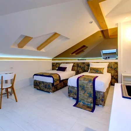 Diamond Rain Boutique 4* 塞拉耶佛