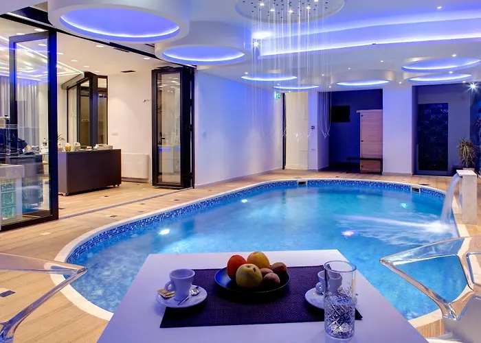 Diamond Rain Boutique 4*